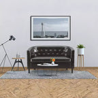Canapé deux places en tonneau capitonné, style moderne du milieu du siècle