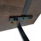 Table à manger industrielle rustique et moderne (4-6 places), bois MDF de 3,8 cm d'épaisseur, pieds en métal noir, polyvalente.