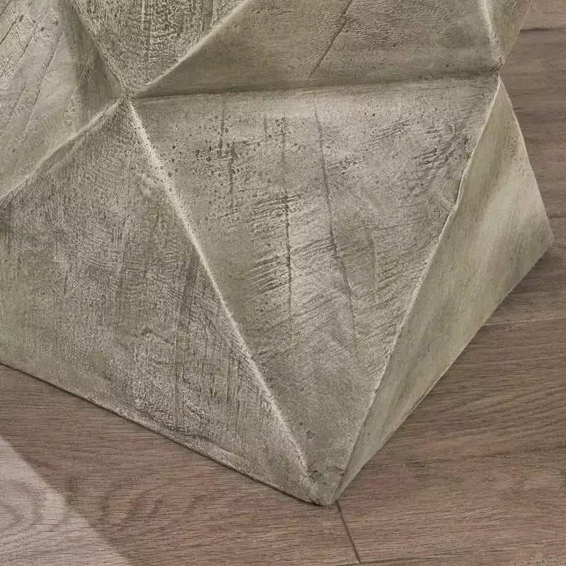 Table d'appoint en béton léger peinte à la main