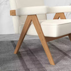 Chaise en bois rembourrée avec accoudoirs