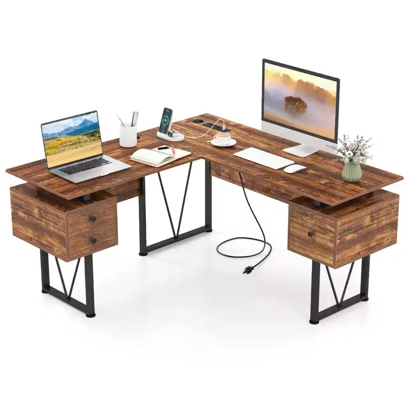 Bureau d'ordinateur en L de 150 cm avec prises électriques et 3 tiroirs de rangement, poste de travail informatique industriel avec cadre en métal robuste, marron rustique