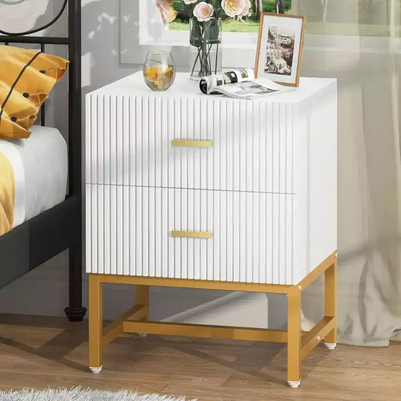 Table de chevet à 2 tiroirs, Table d'appoint moderne cannelée avec rangement, Table d'appoint en bois pour chambre, salon, petits espaces, blanc