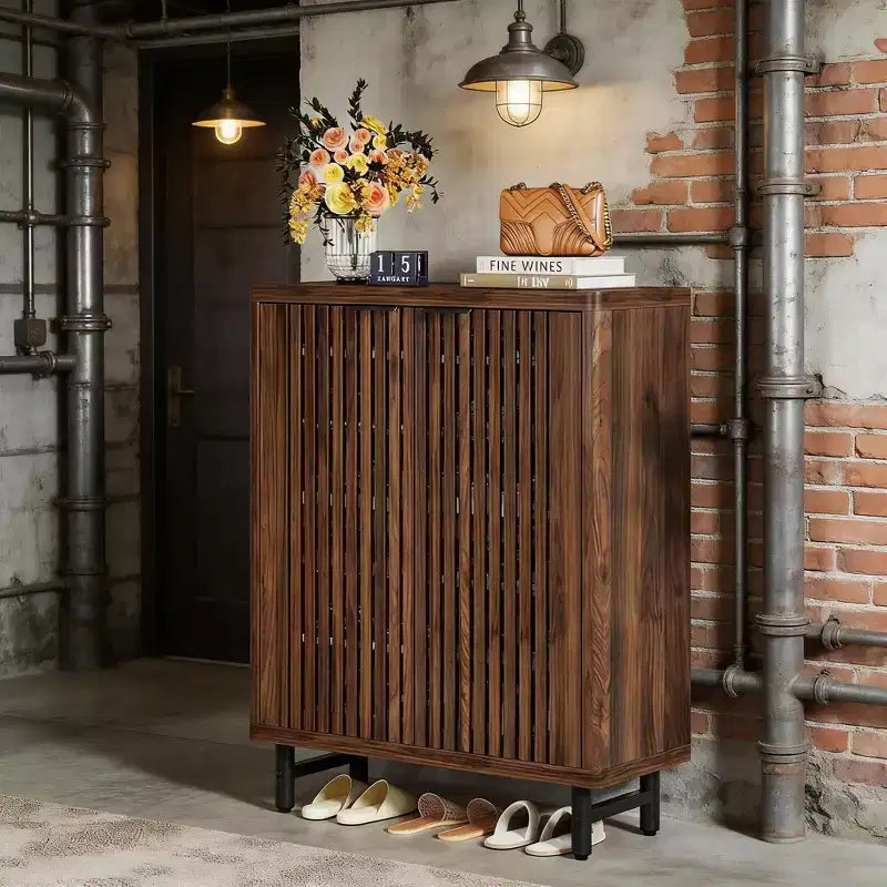 Meuble à chaussures 6 niveaux en bois avec portes persiennes et étagères réglables